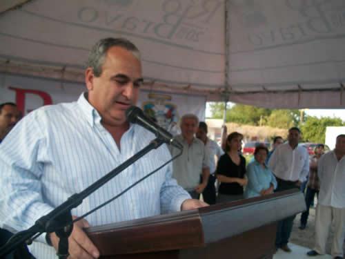 Gobernador EHF el Hospital General en Río Bravo